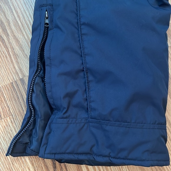 Snowpants - Picture 4 of 8